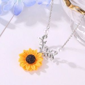 Sunflower pendant necklace